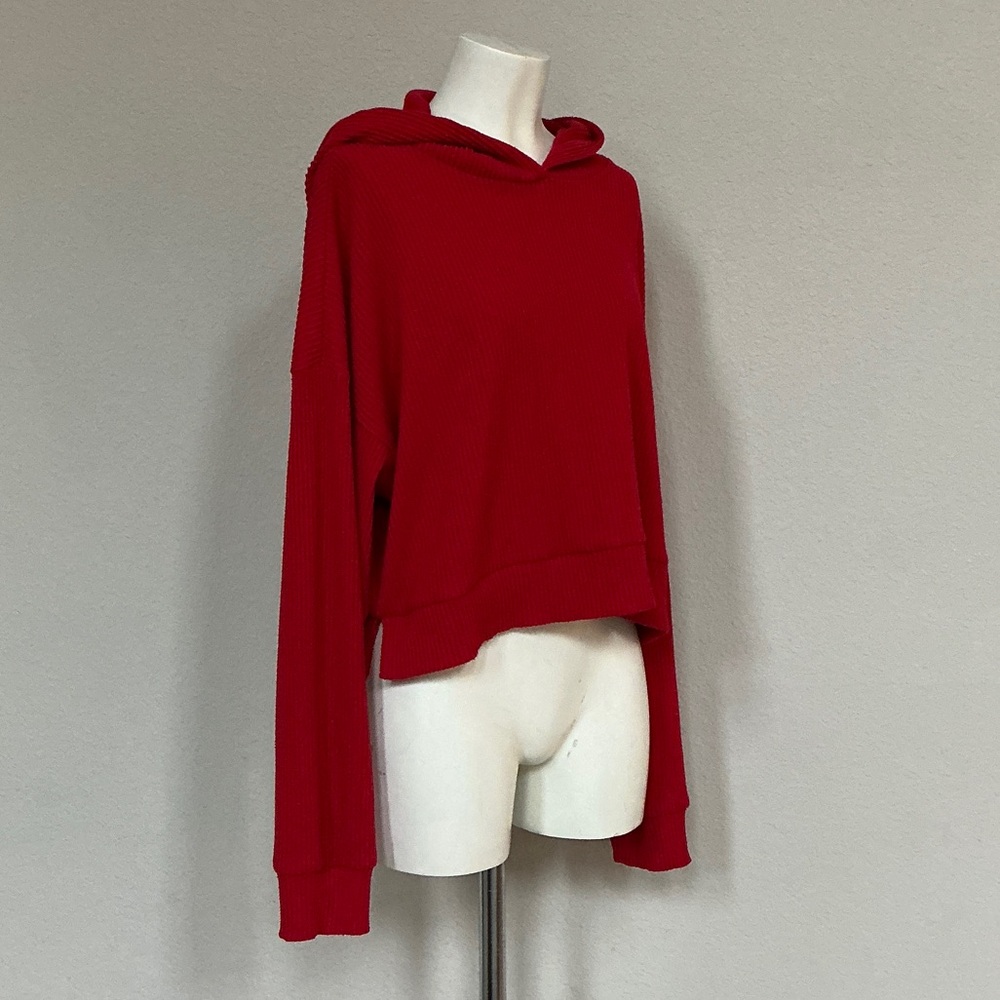 ALO YOGA Muse Rib Knit Hooded Sweatshirt In Scarlet Red - Picture 6 of 11